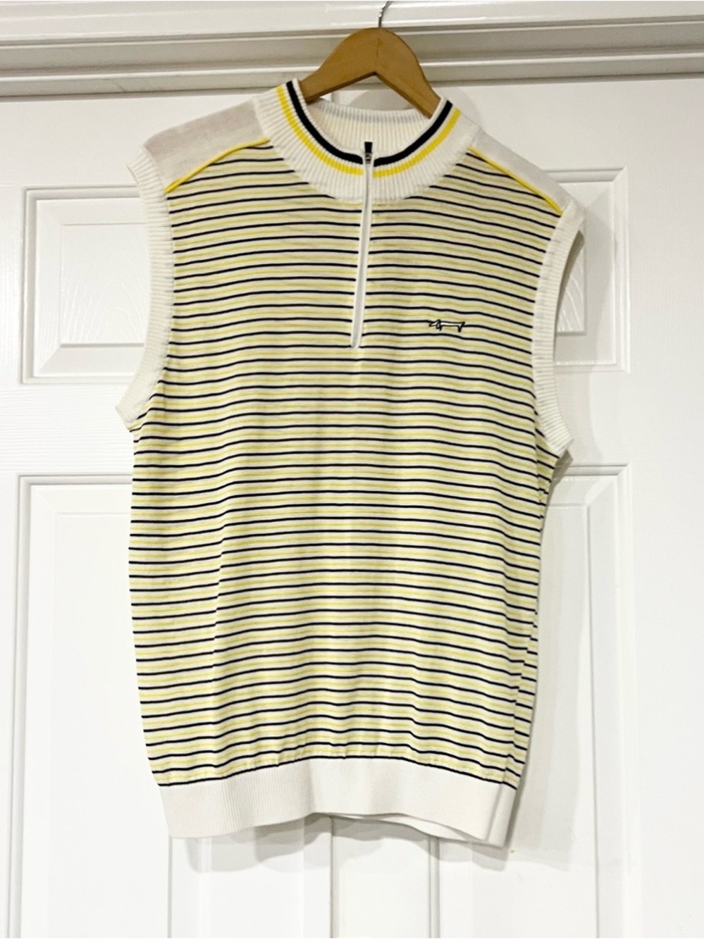Louis Castel | Knit Stripe Golf Quarter Zip Vest Shirt
